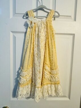 Isobella & Chloe Cream and Yellow Lace Ruffle Sundress